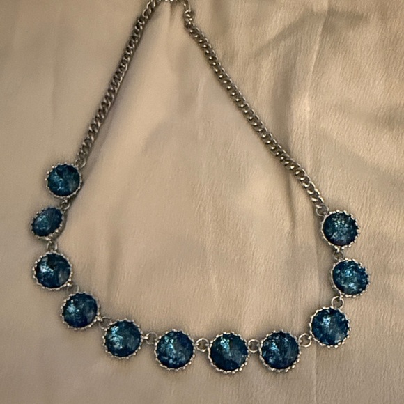 Jewelry - Elegant Blue Stone Necklace